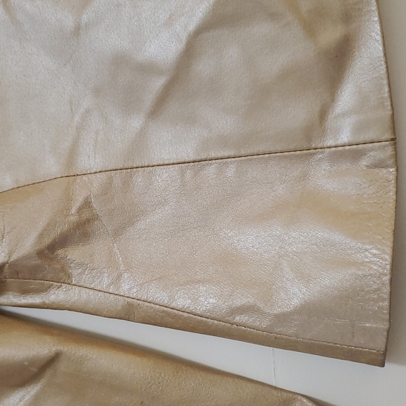 Danier metallic gold 100% leather button up jacket size small - Picture 6 of 9